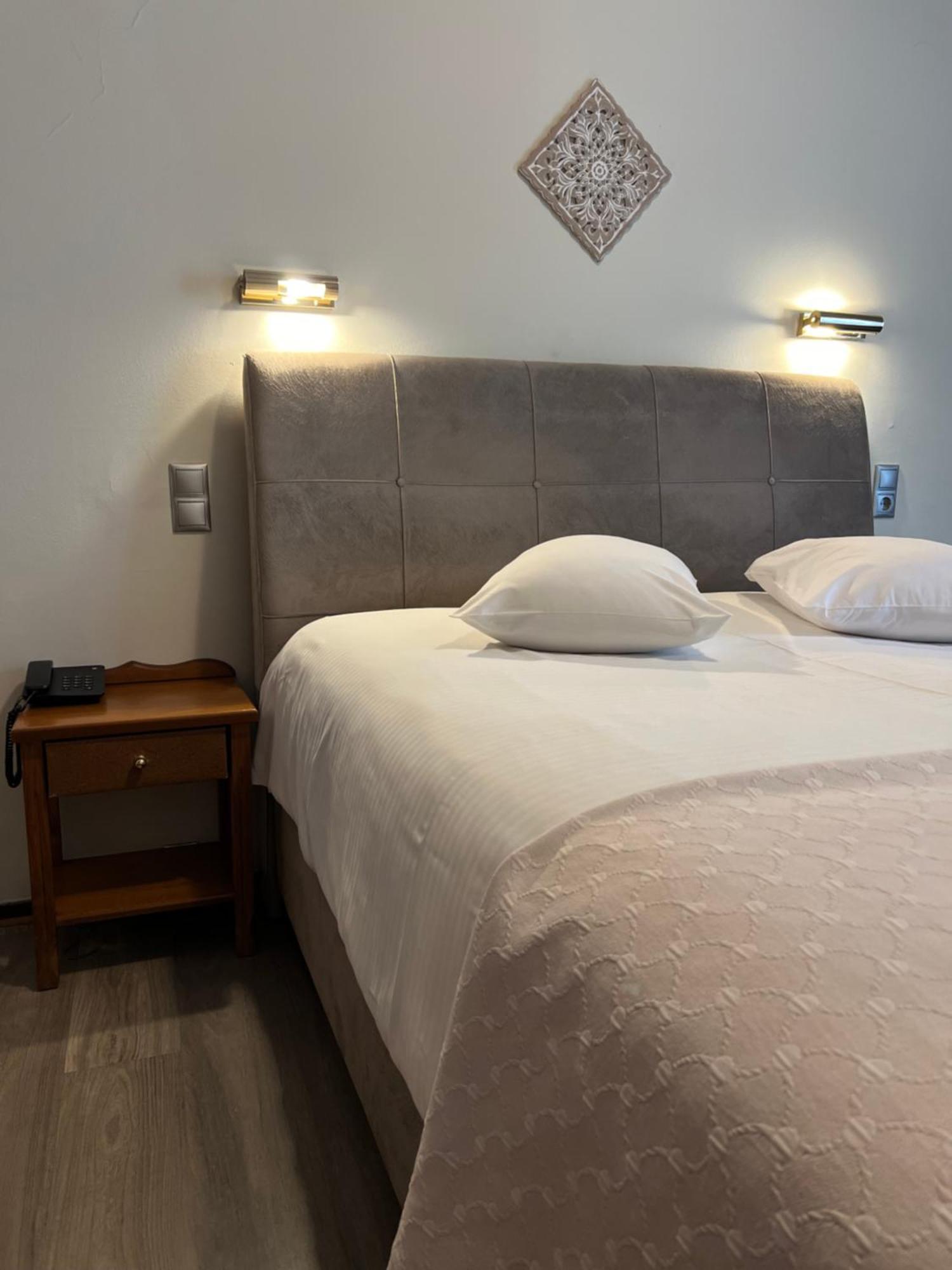 Hotel Nefeli Volos Bagian luar foto