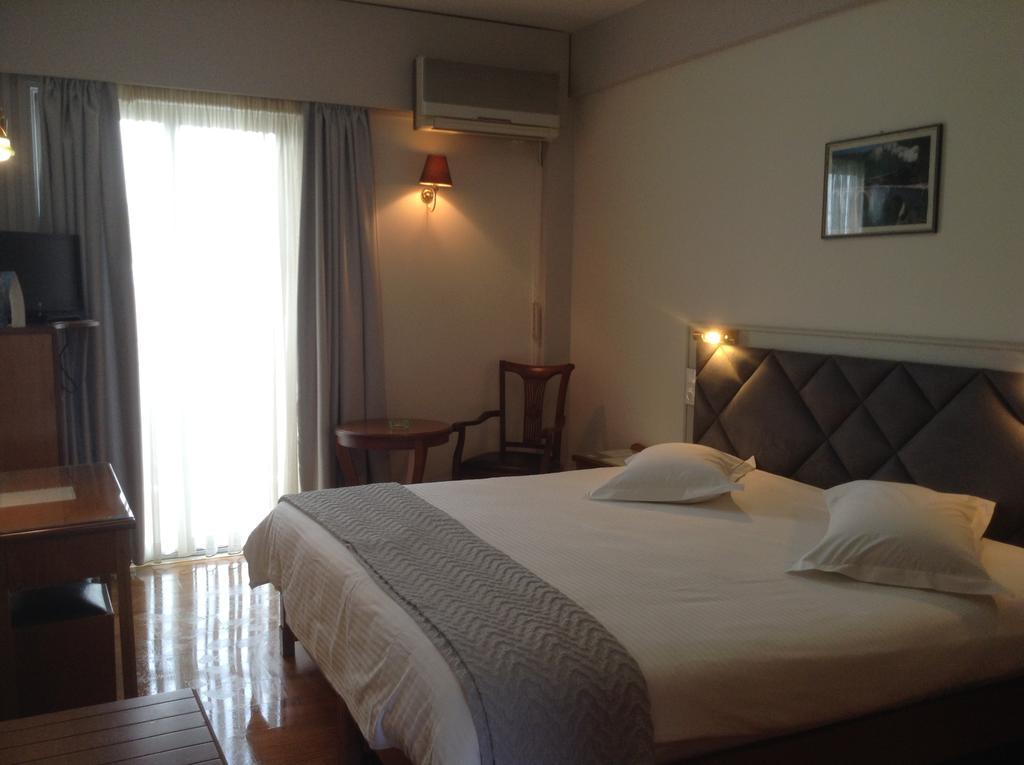 Hotel Nefeli Volos Bagian luar foto