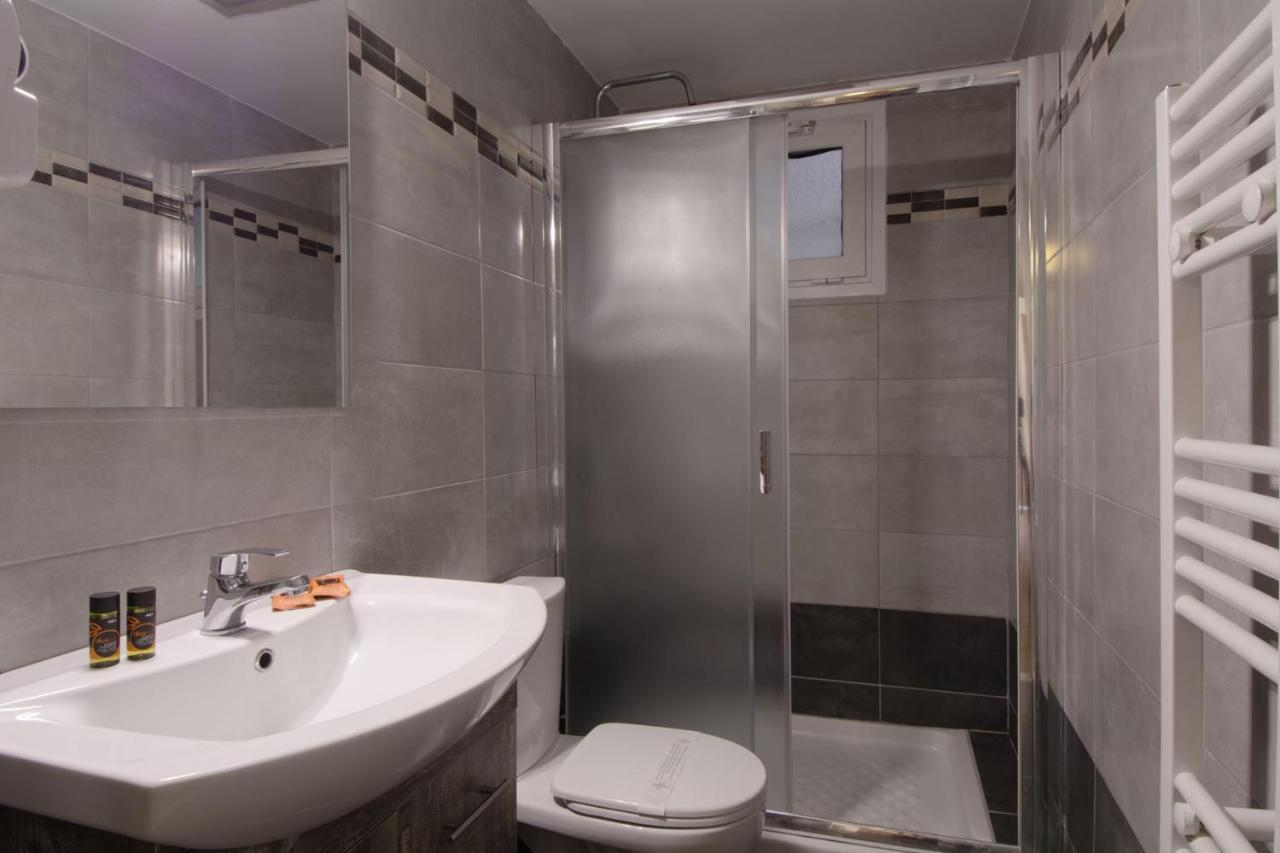 Hotel Nefeli Volos Bagian luar foto