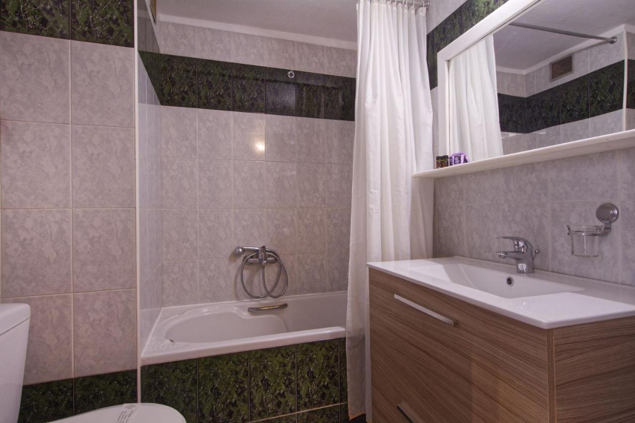 Hotel Nefeli Volos Bagian luar foto