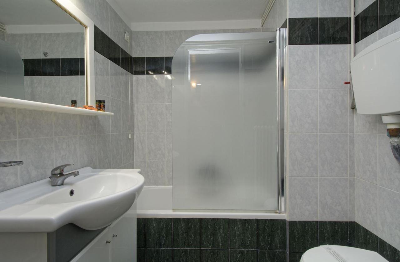 Hotel Nefeli Volos Bagian luar foto