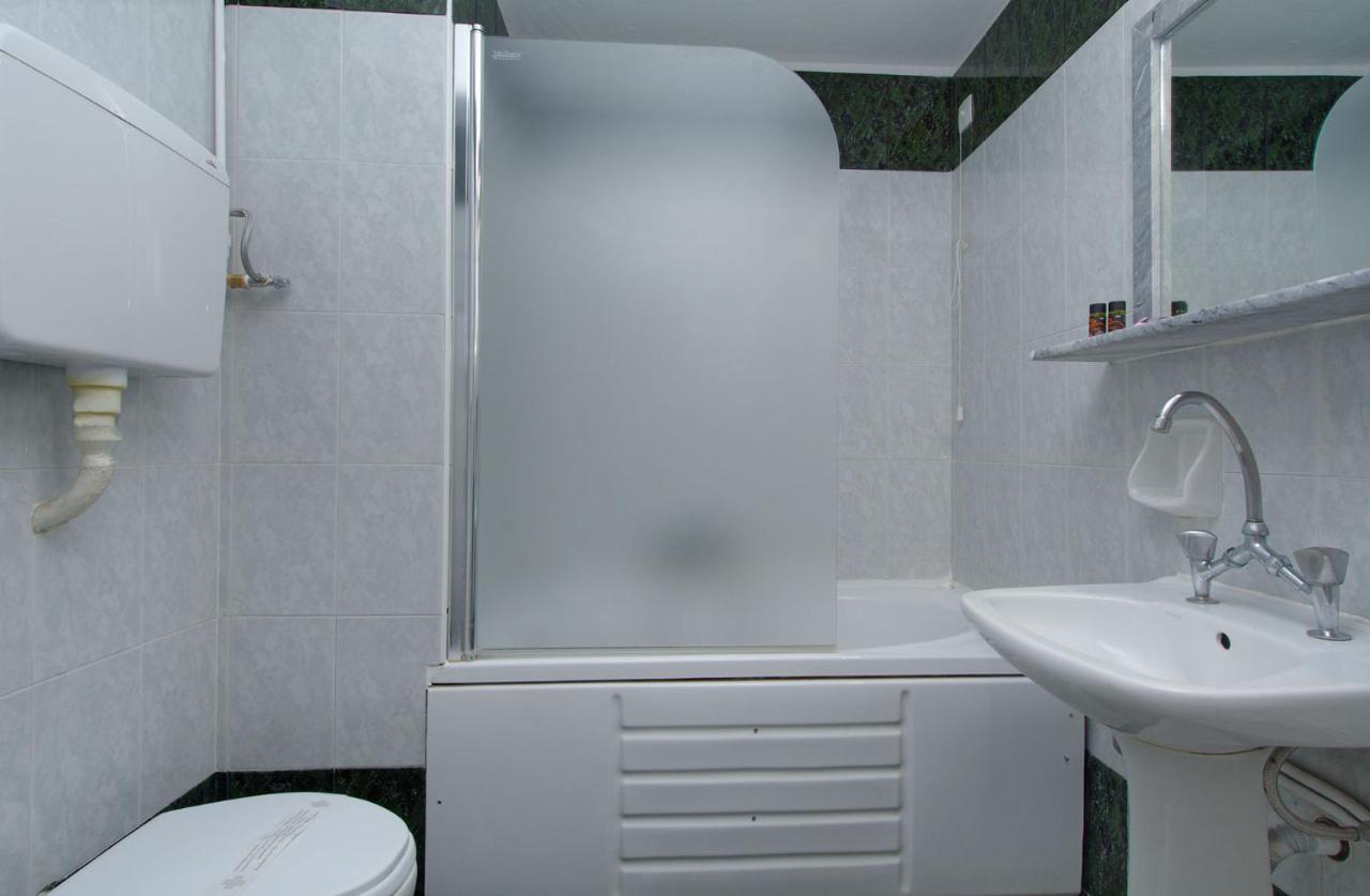 Hotel Nefeli Volos Bagian luar foto